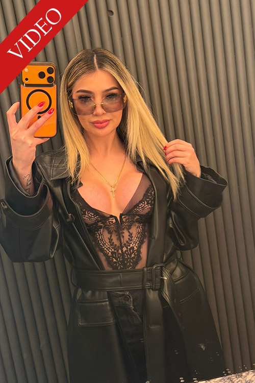 Ibiza Tops - Escorts - MARTINA